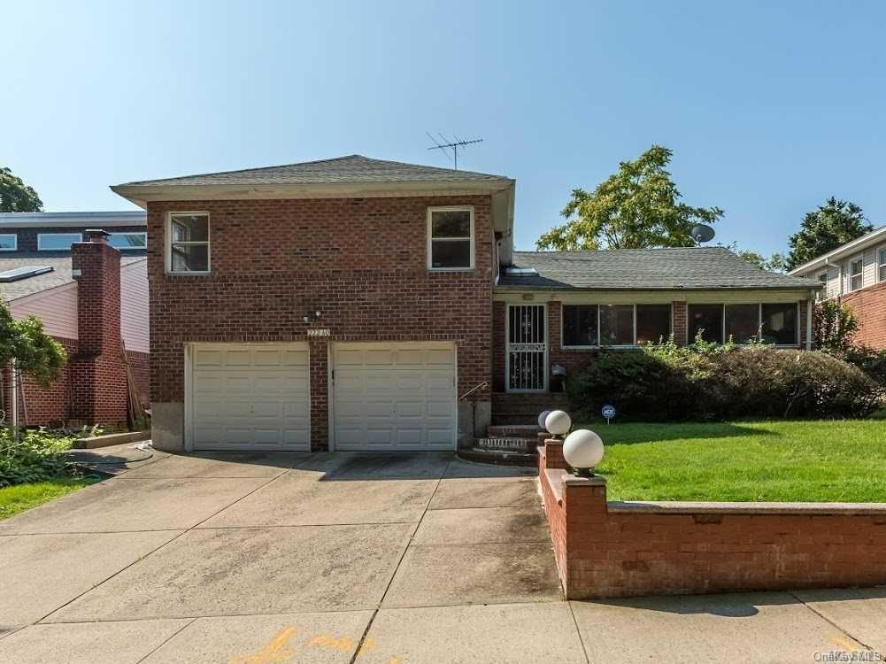 Birmington Parkway, Bayside, Queens, NY - 4 Bedrooms  
4 Bathrooms  
8 Rooms - 