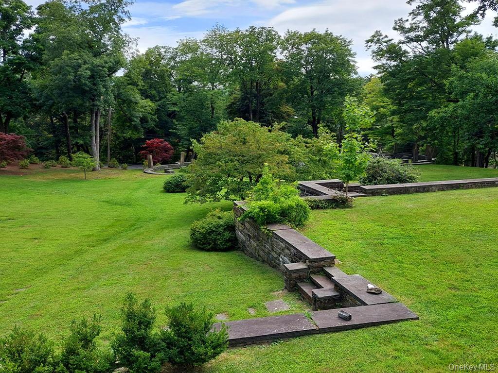 118 Tower Hill Road W