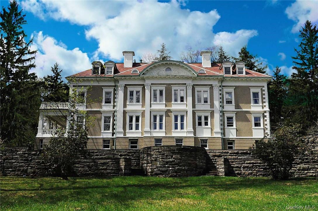 118 Tower Hill Road W