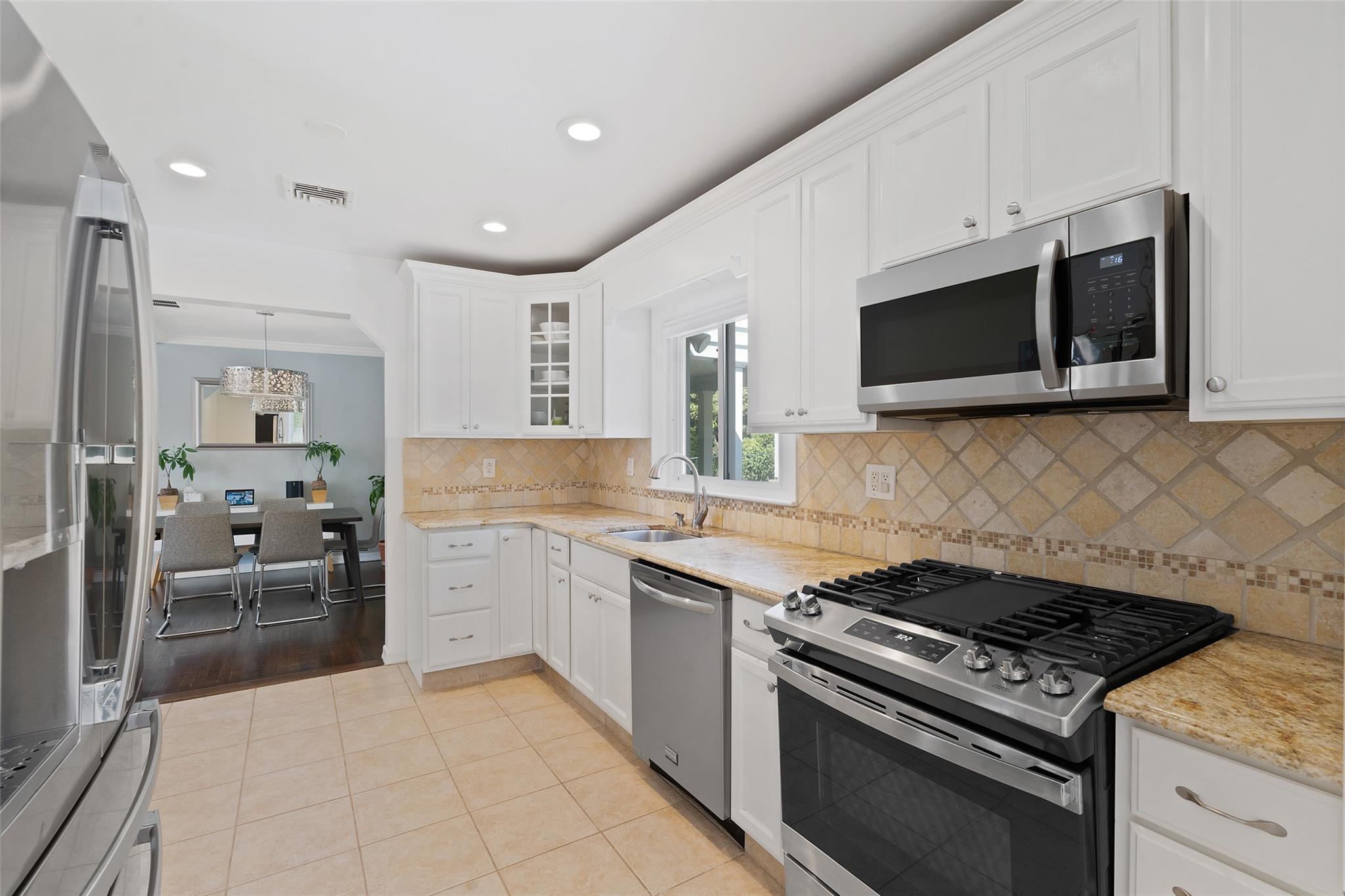 61 Tamarack Road, Rye Brook, New York image 8