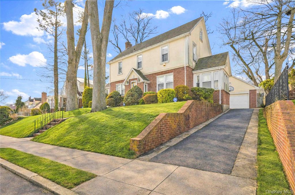 Photo of 3326 162nd Street, Flushing, NY 11358 (MLS # 960442)