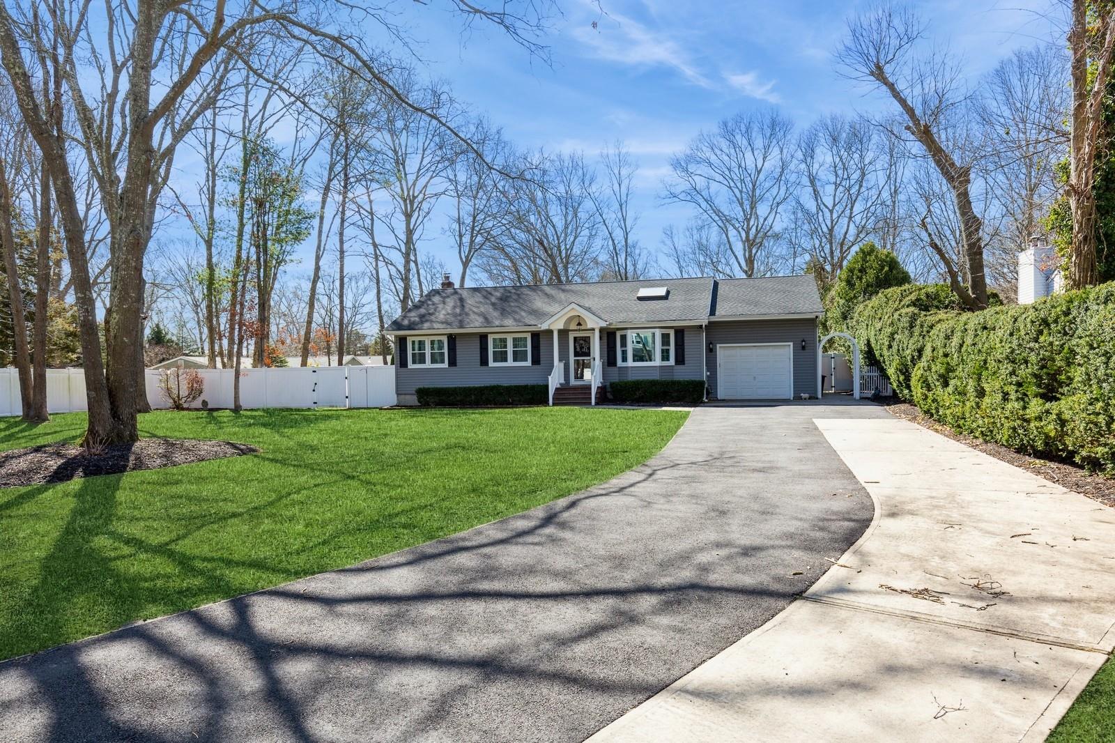 7 Lime Avenue, Brookhaven, New York image 2