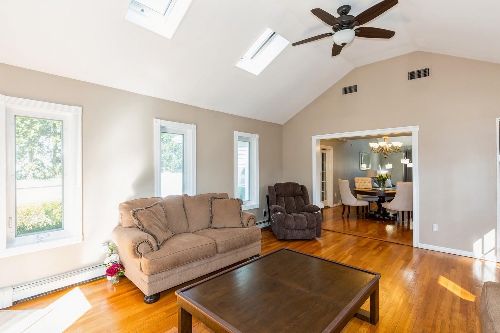 7 Lime Avenue, Brookhaven, New York image 14