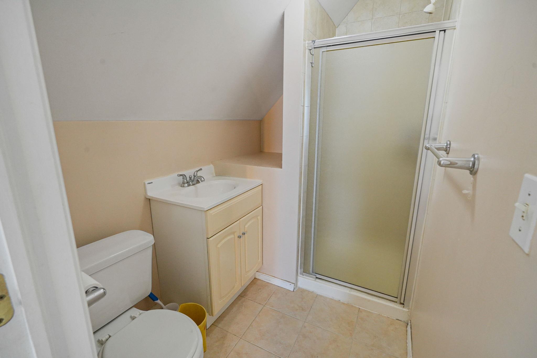 149 Penataquit Avenue, Bay Shore, New York image 25