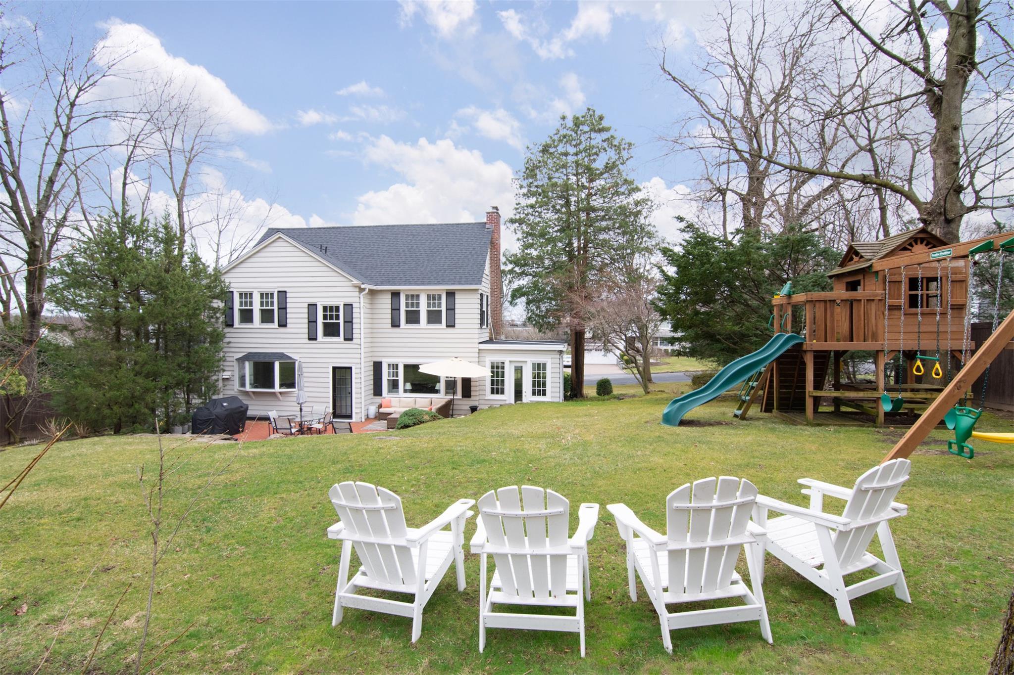 15 Hewitt Avenue, Bronxville, New York image 22