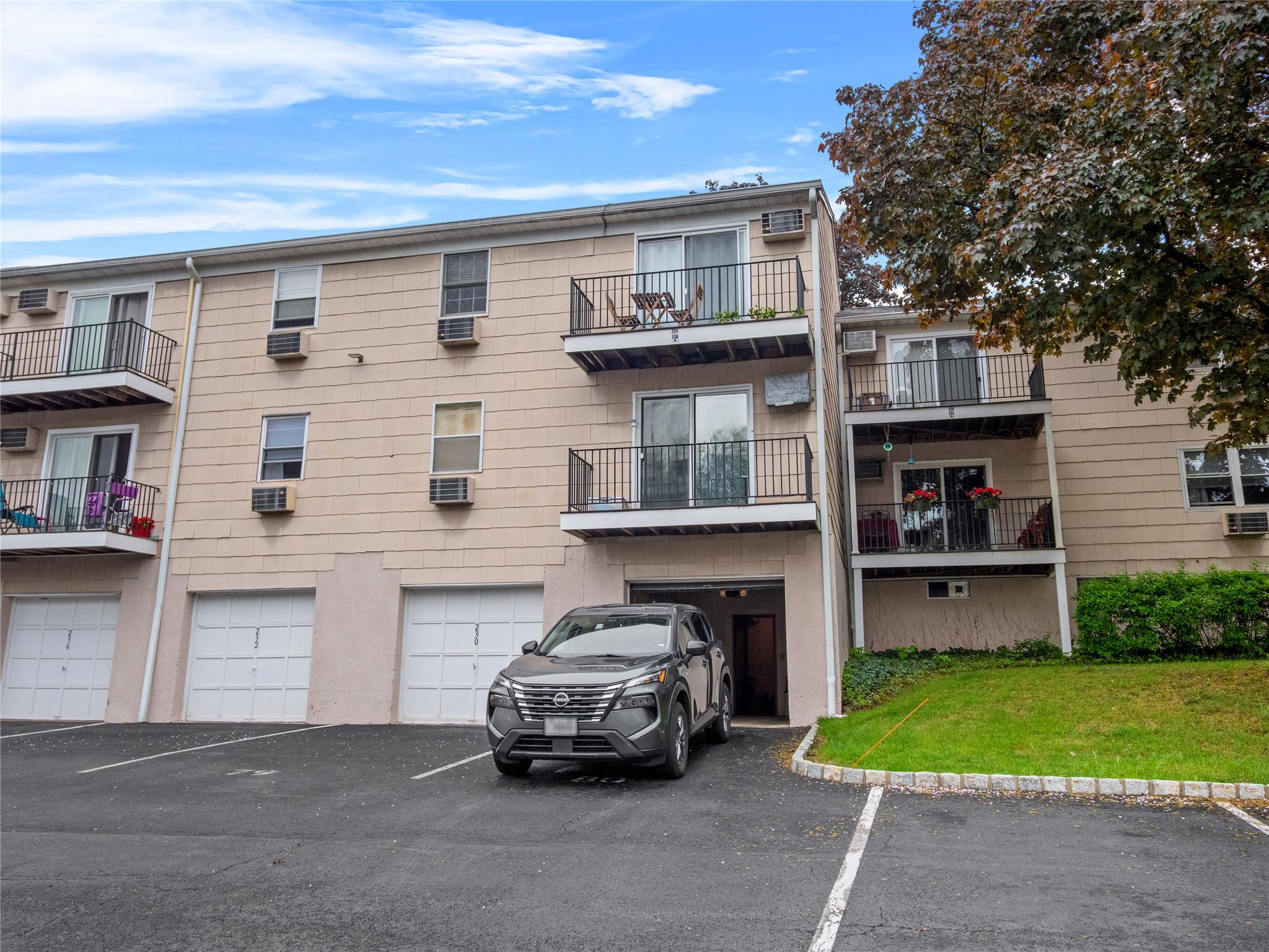 234 Parkside Drive, Suffern, New York image 19