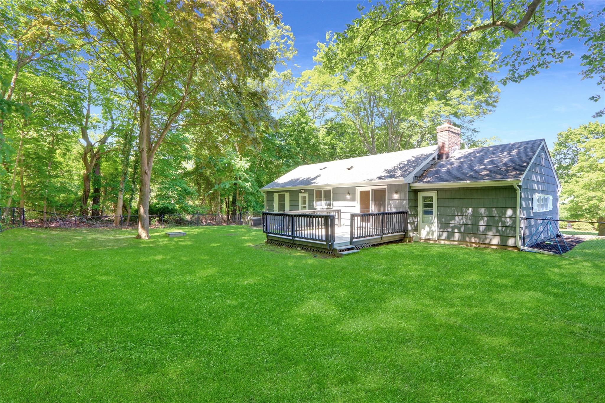 2 Honey Lane, Miller Place, New York image 5