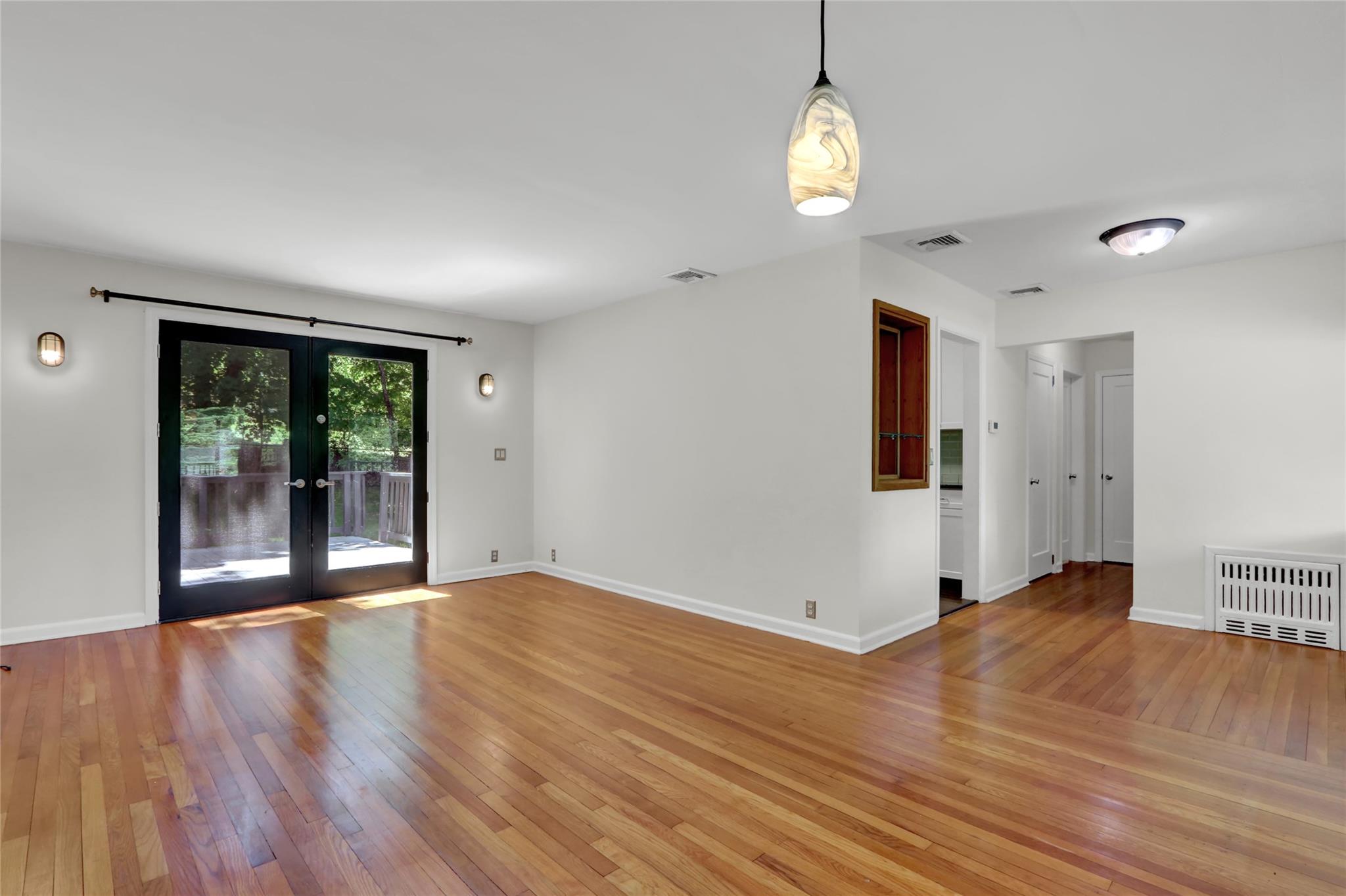 2 Honey Lane, Miller Place, New York image 15