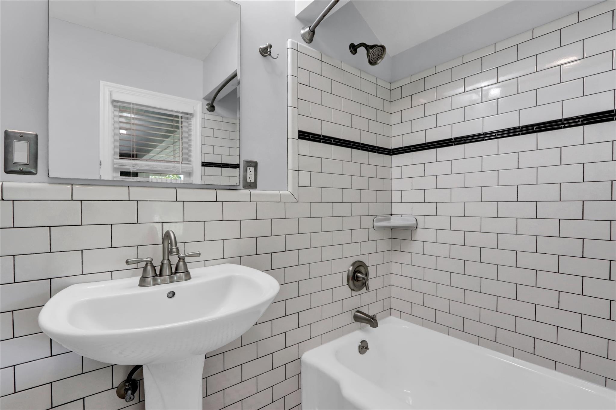 2 Honey Lane, Miller Place, New York image 19