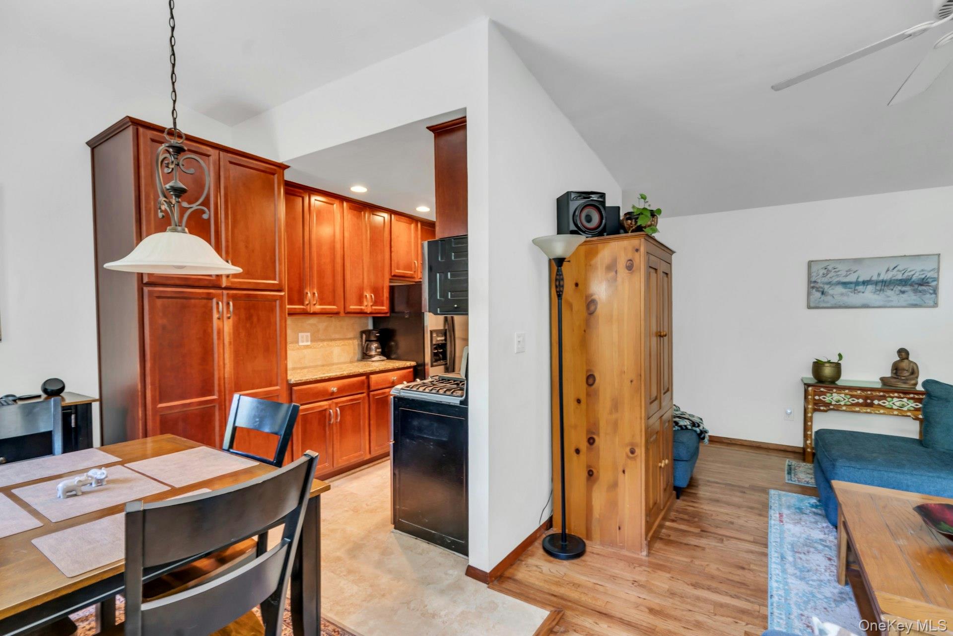 200 Lexington Avenue 12H