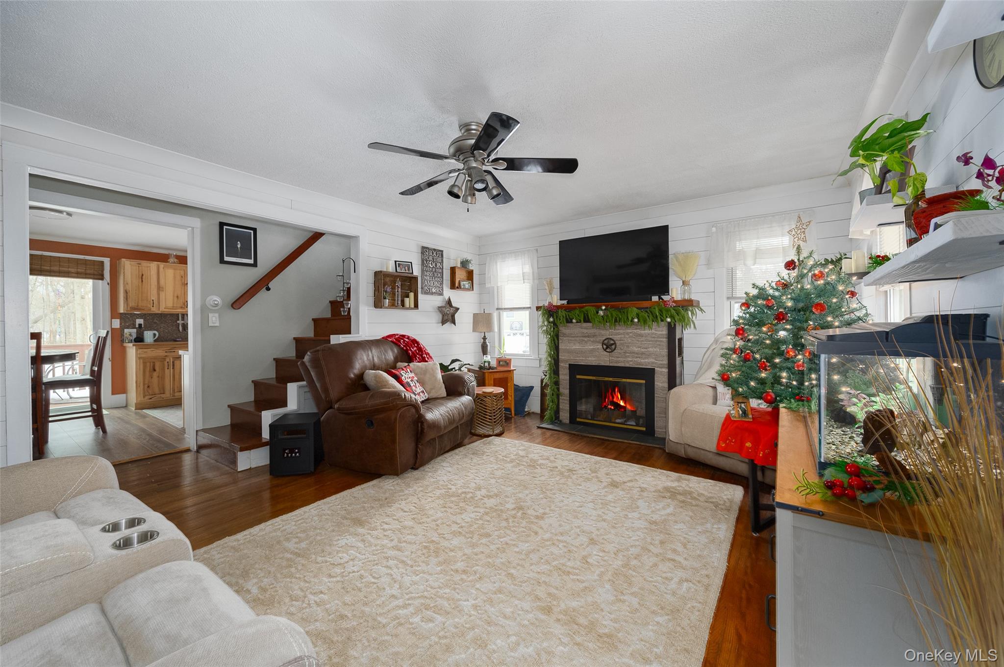 28 Red Oaks Mill Road