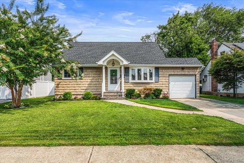 Homes For Sale - 235 N Kings Avenue<br/> Massapequa, NY 11758