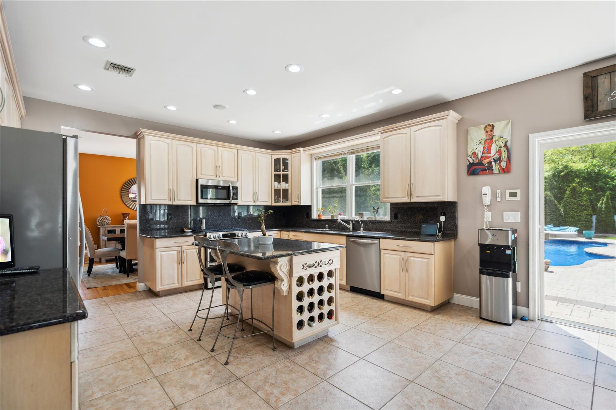 4 Millennium Court, Bohemia, New York image 10