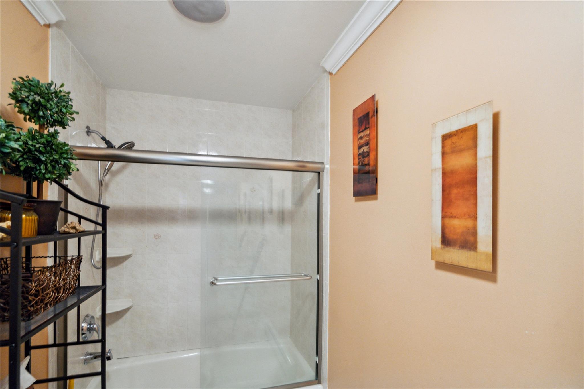 4 Millennium Court, Bohemia, New York image 28