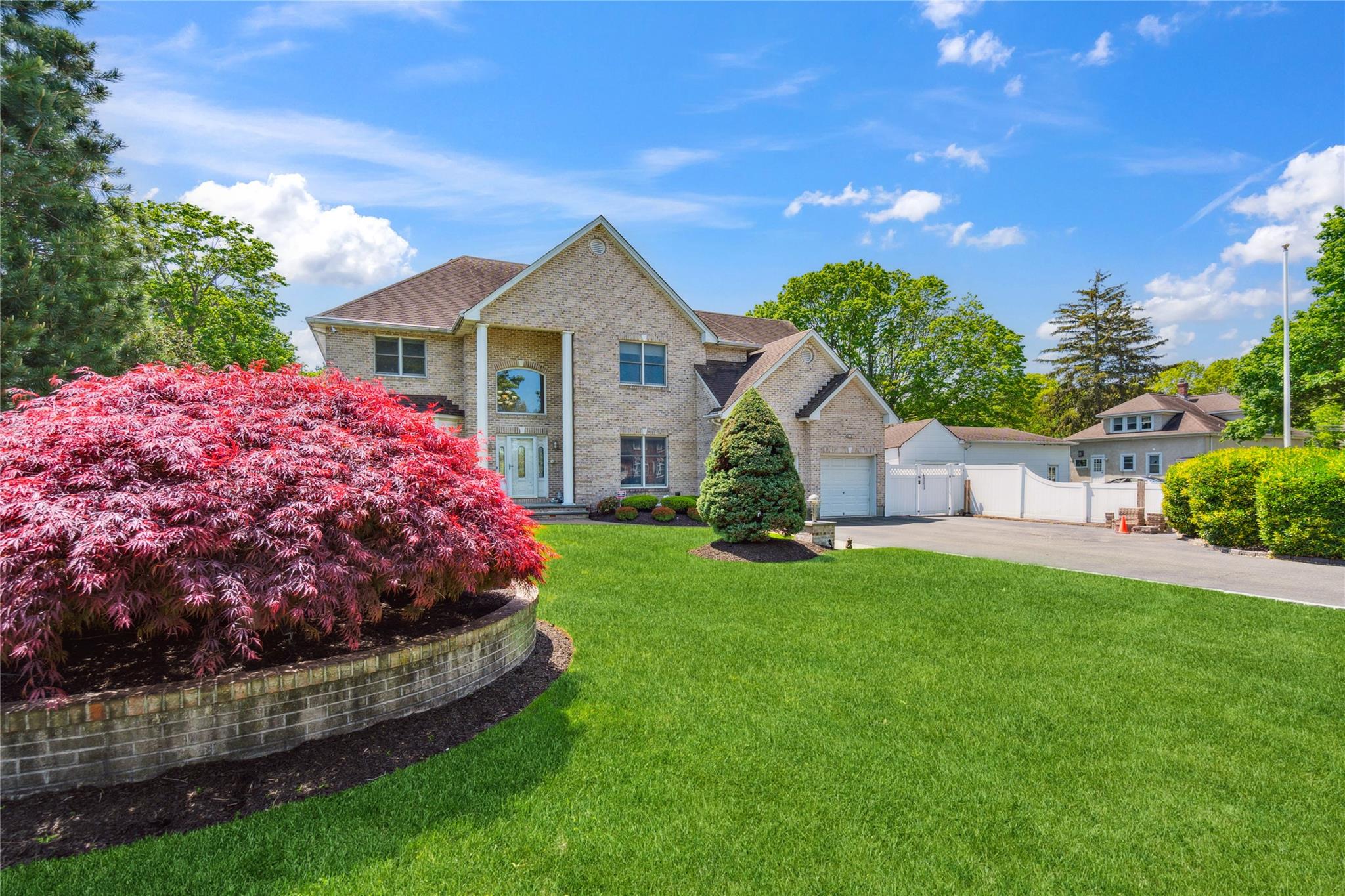 4 Millennium Court, Bohemia, New York image 45