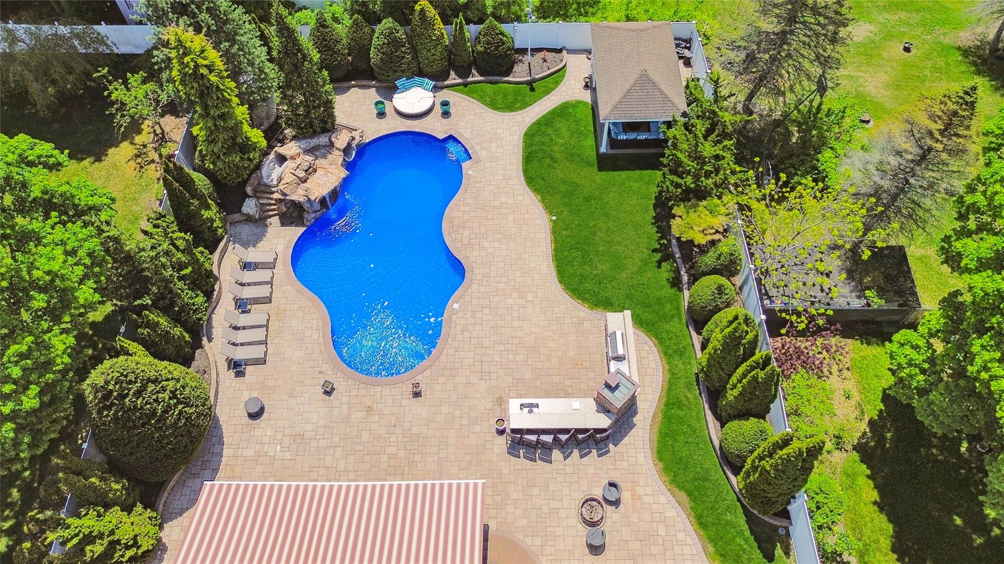 4 Millennium Court, Bohemia, New York image 42