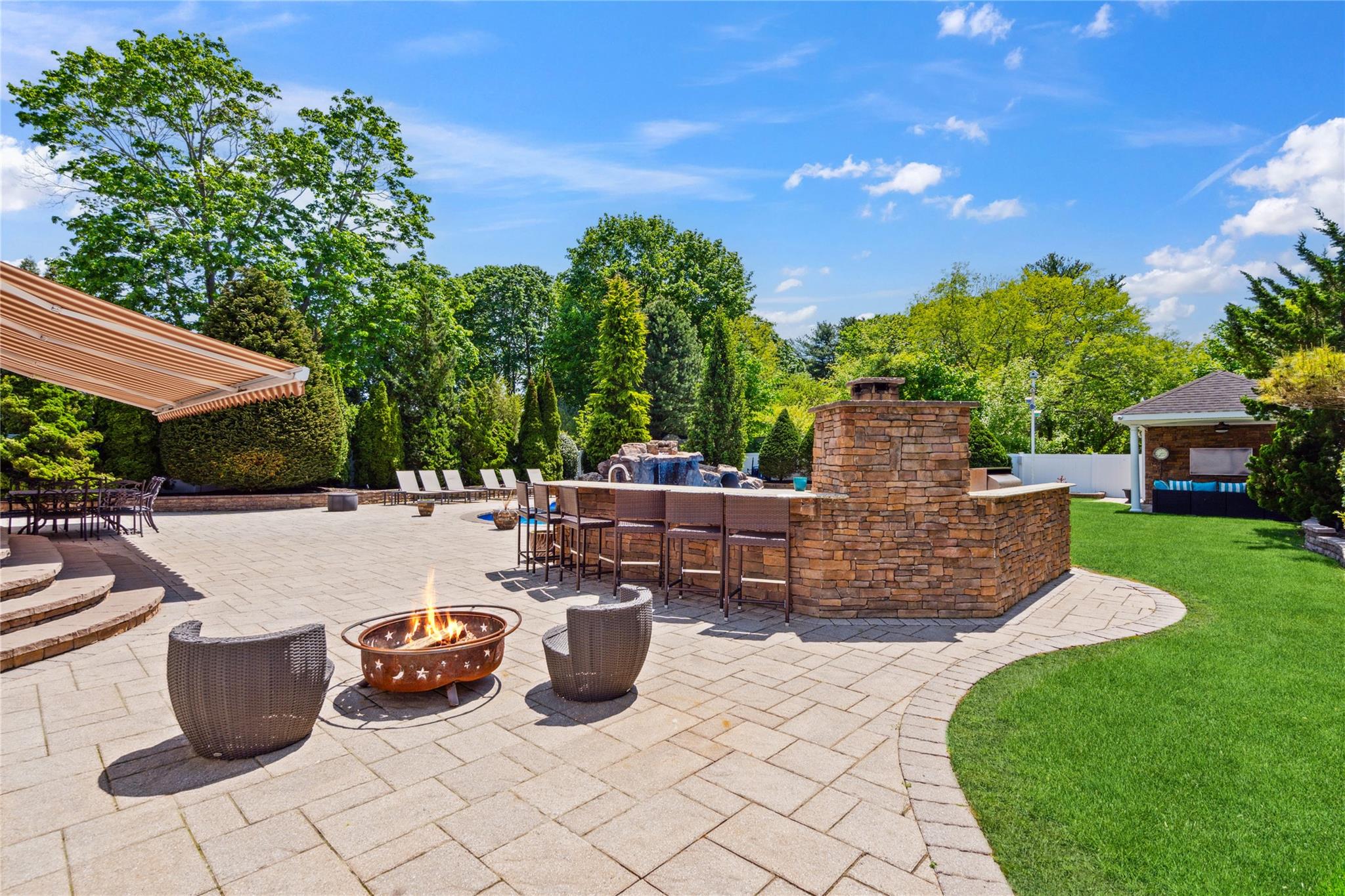 4 Millennium Court, Bohemia, New York image 41