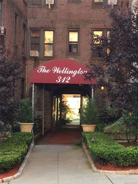 Apartment For Rent - 312 Main Street #6C<br/> White Plains, NY 10601