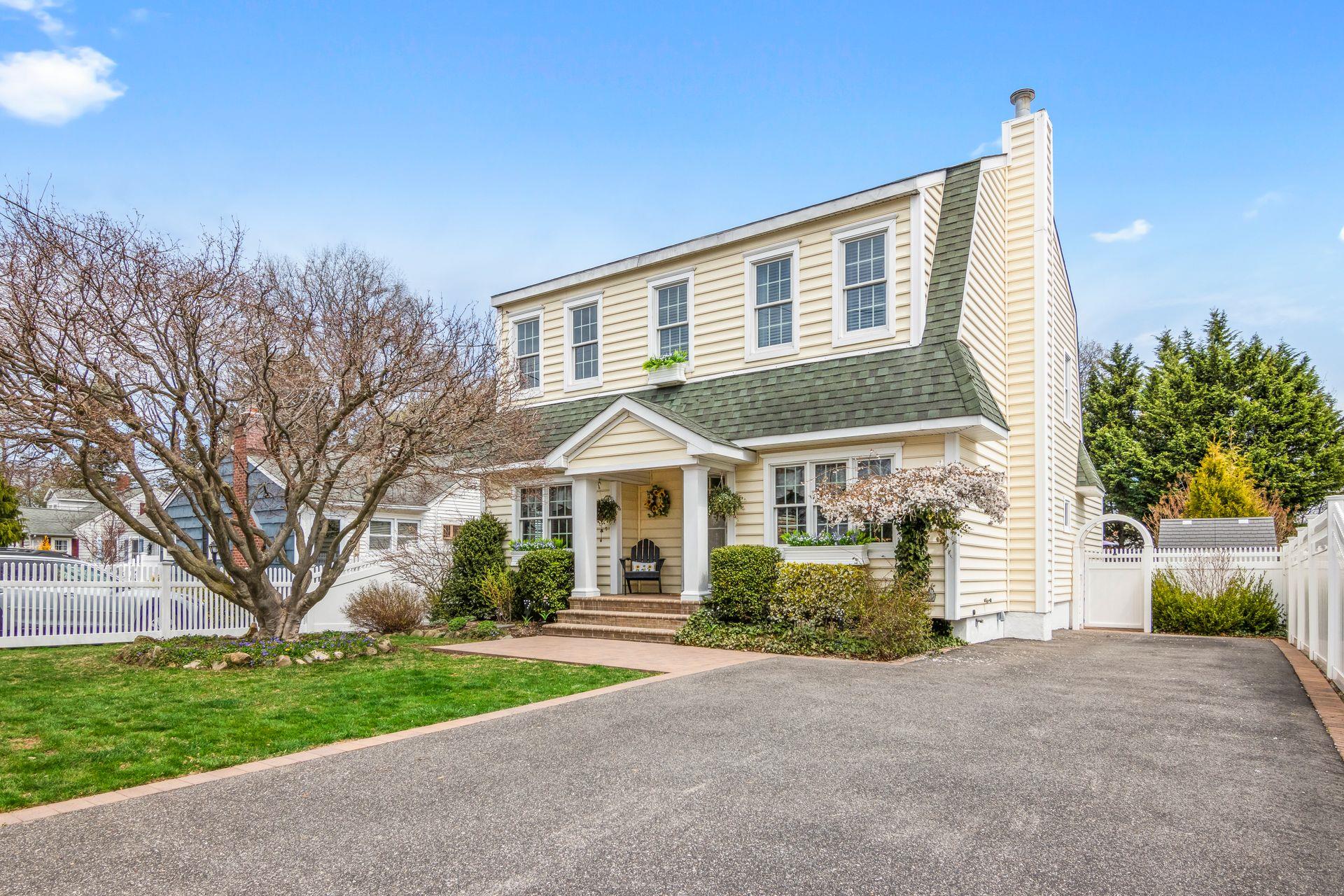 414 4th Street, East Northport, New York image 1
