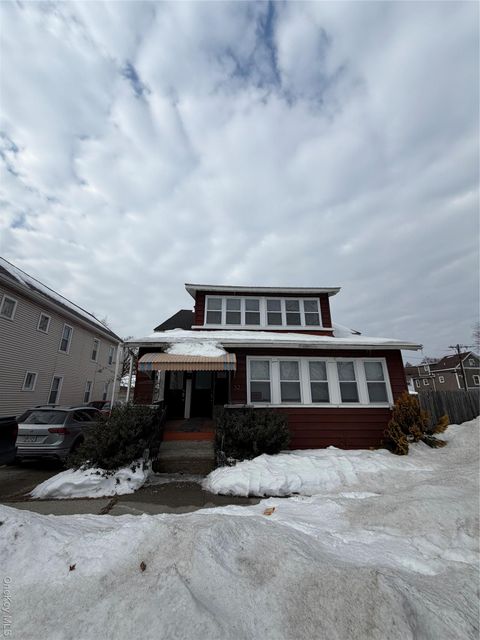 Apartment For Rent - 32 Fountain Place #2<br/> Poughkeepsie, NY 12603