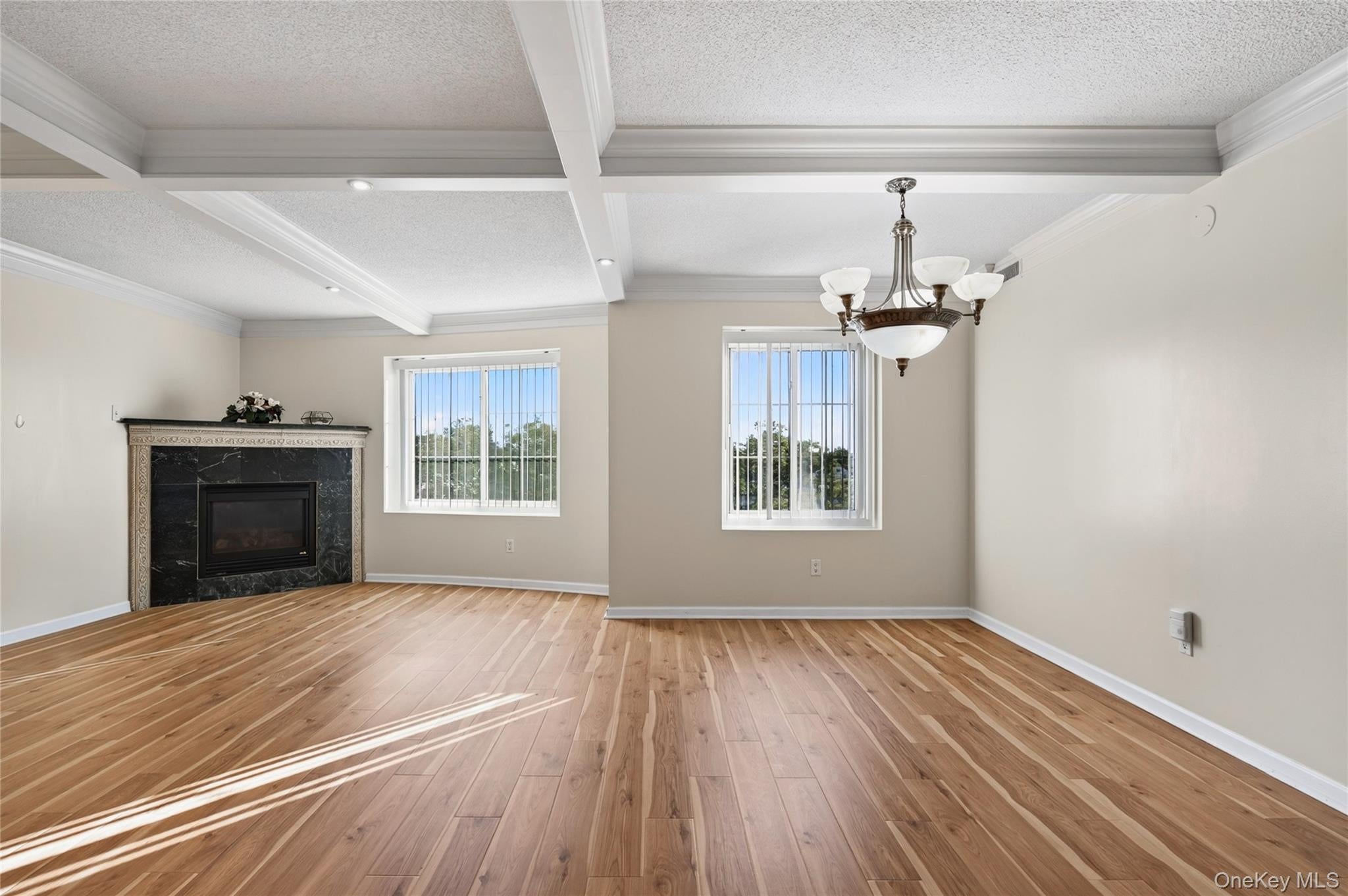 242 Maple Avenue 407