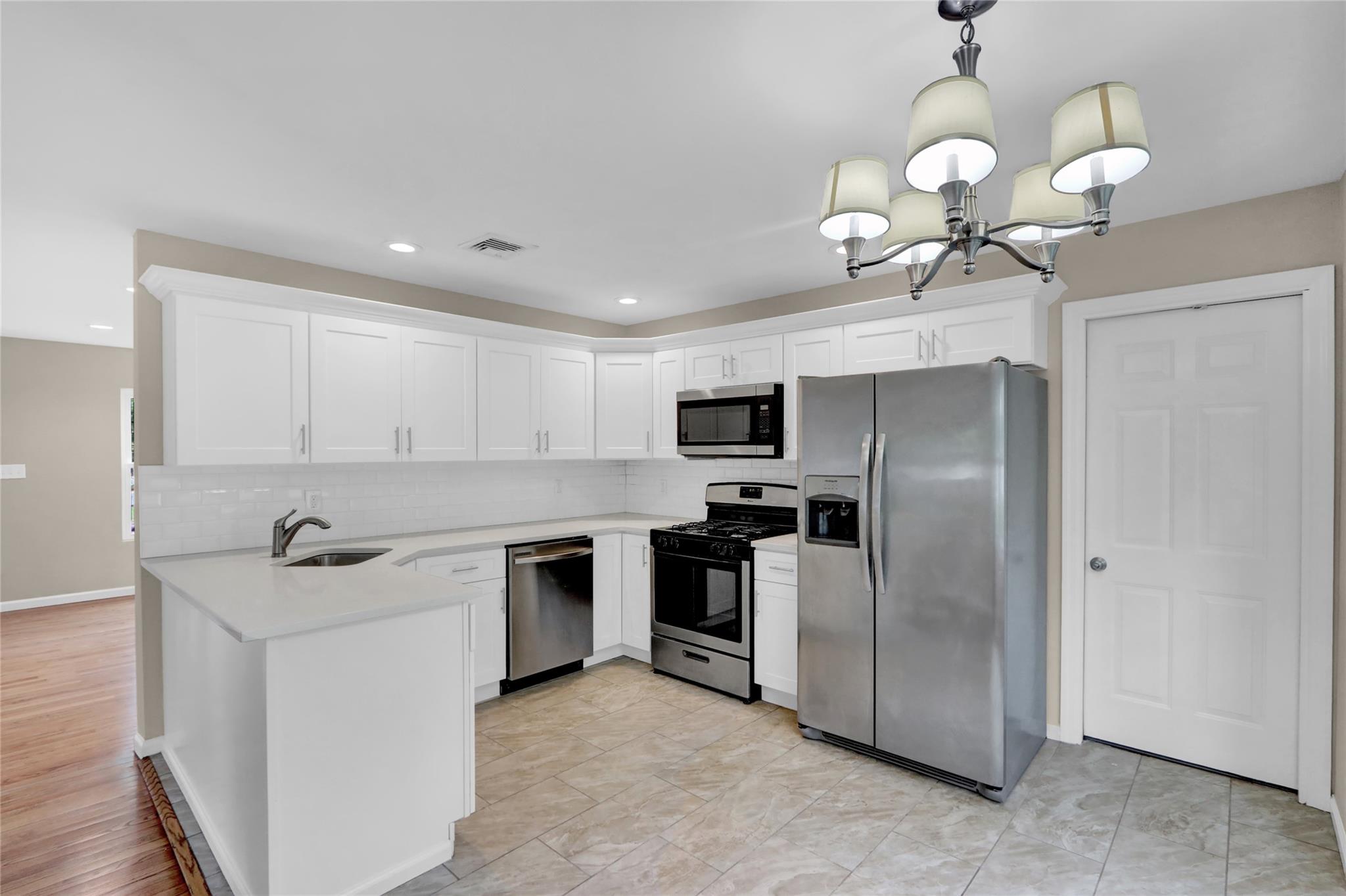 31 Teller Avenue, Coram, New York image 12