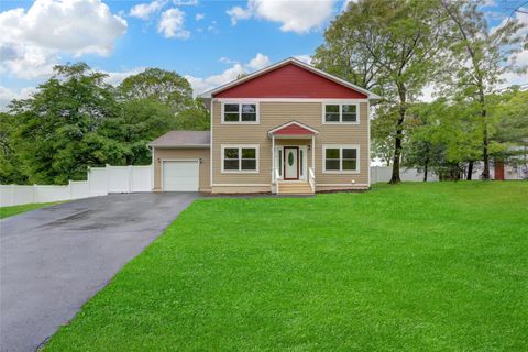 31 Teller Avenue Coram NY 11727