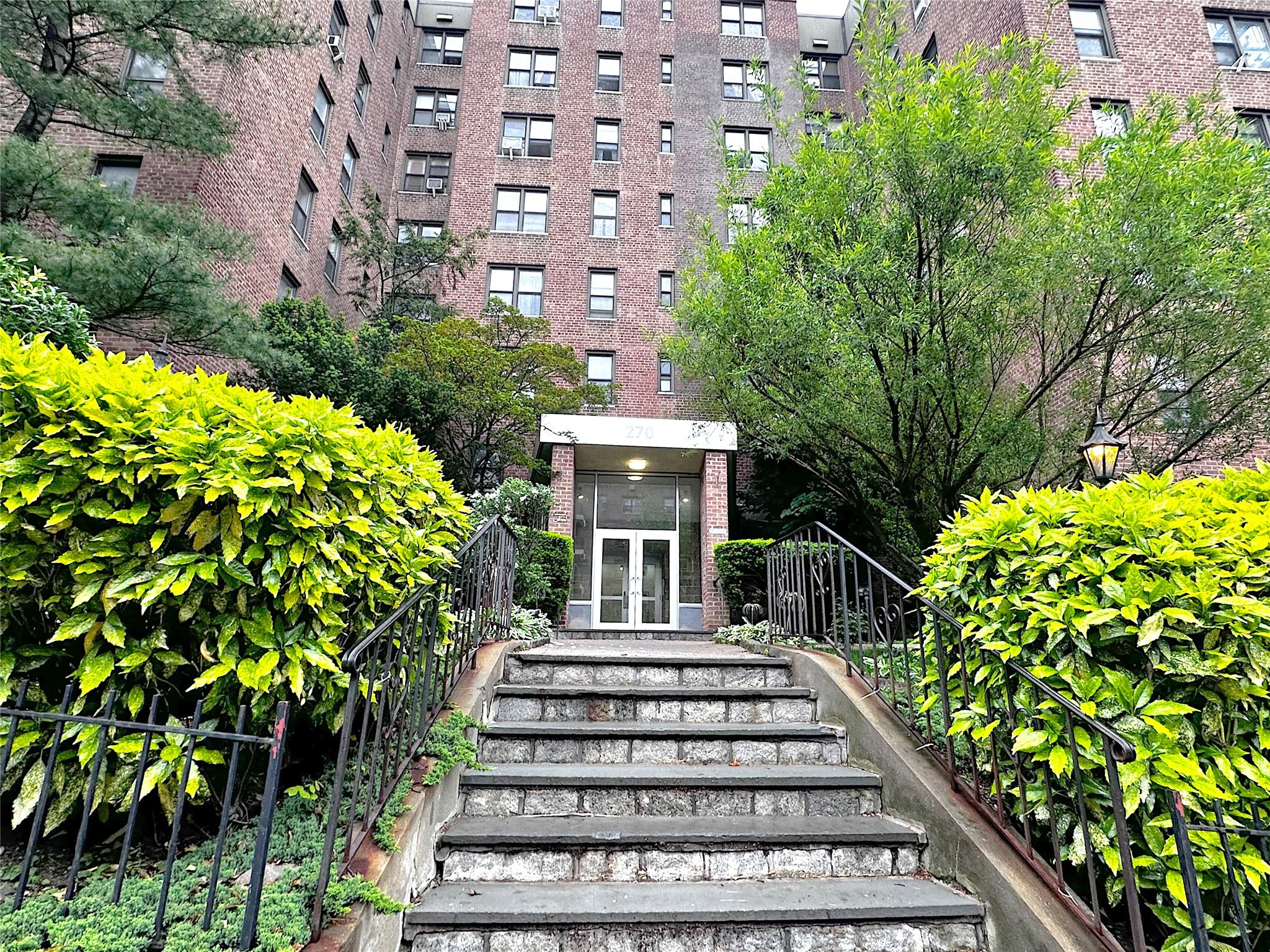 270 N Broadway #2HI, Yonkers, New York image 25
