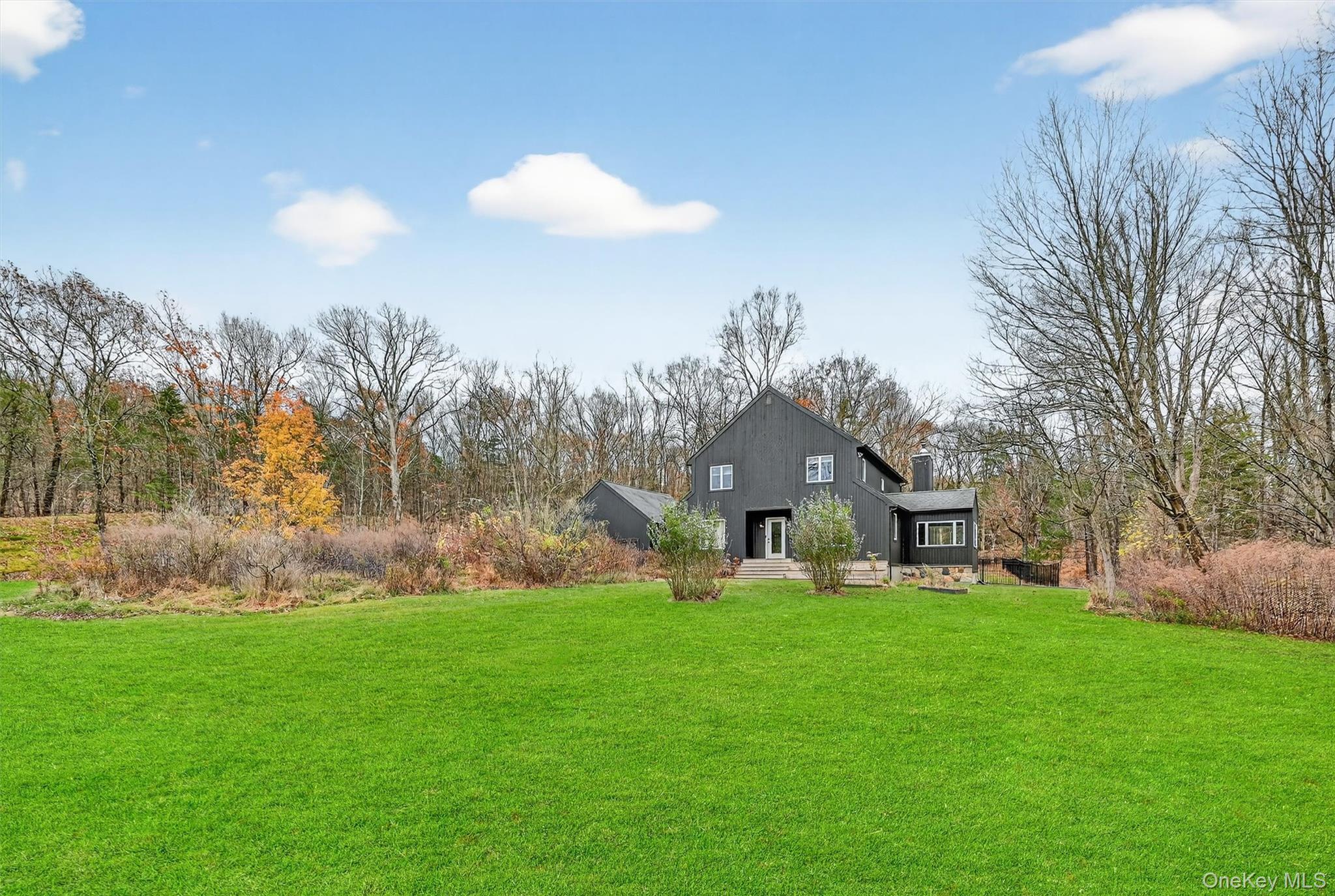 16 Oxford Springs Road