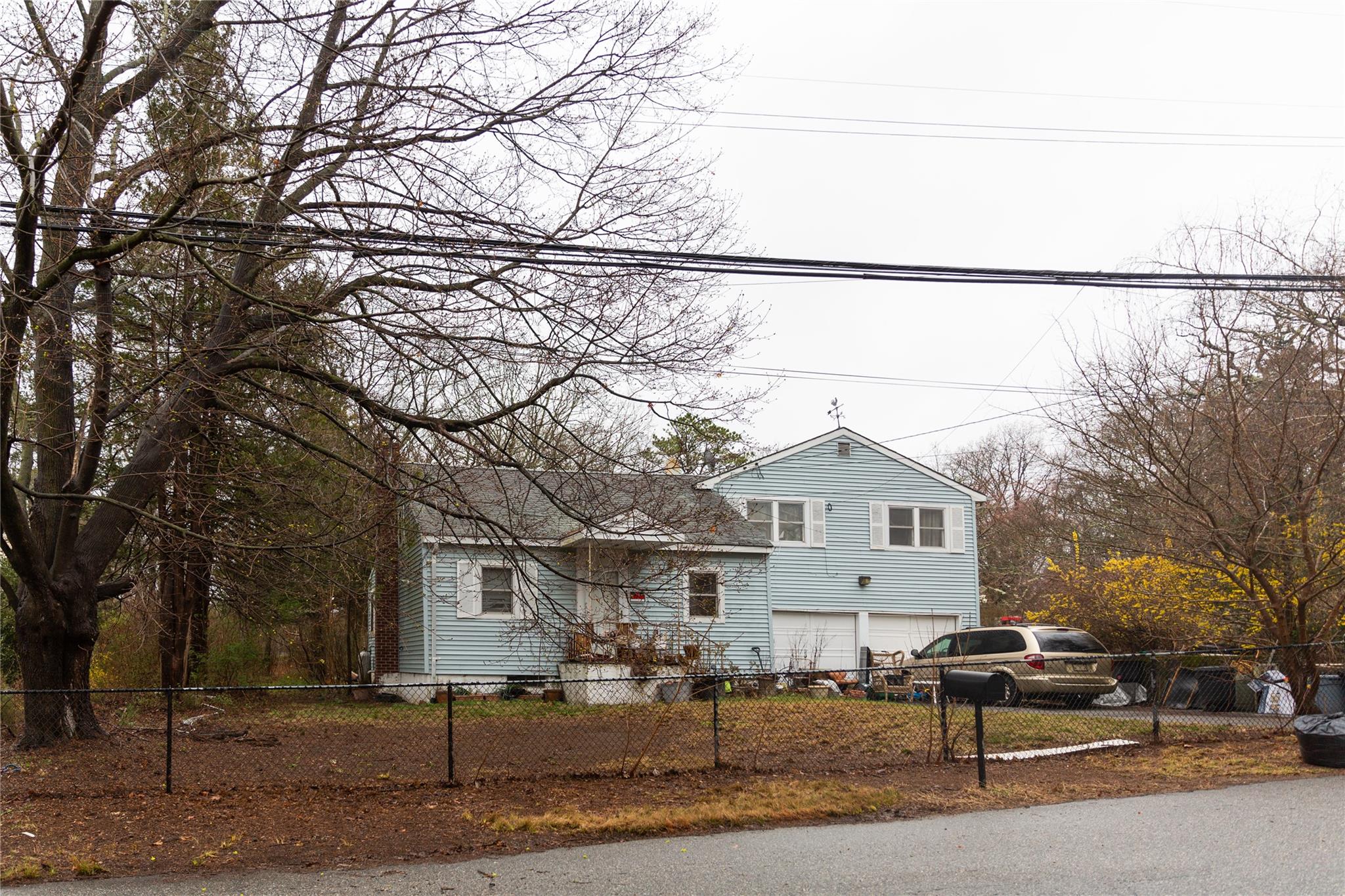 24 Stratford Avenue, Dix Hills, New York image 6