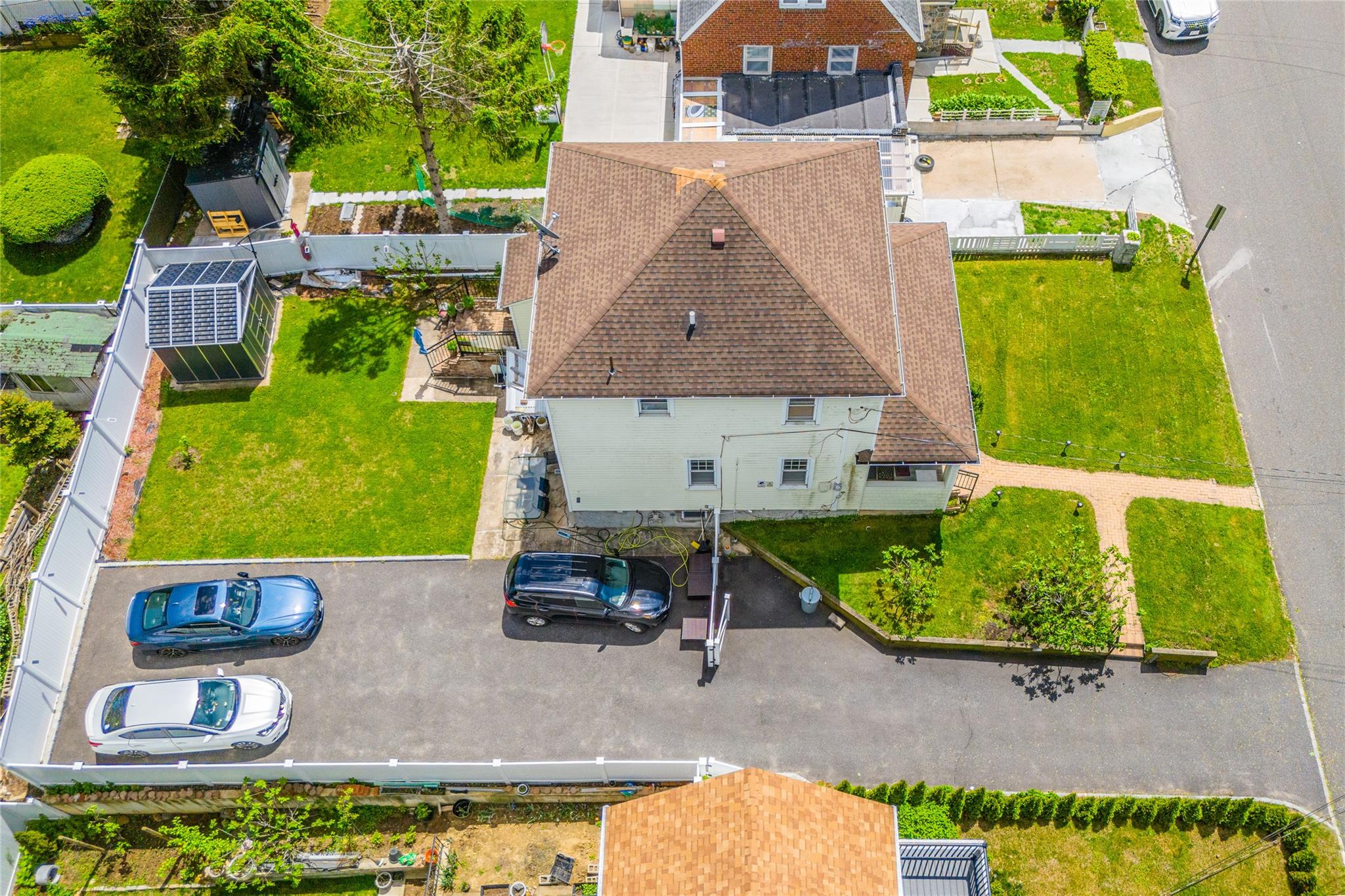 7 Clark Drive, Great Neck, New York image 24