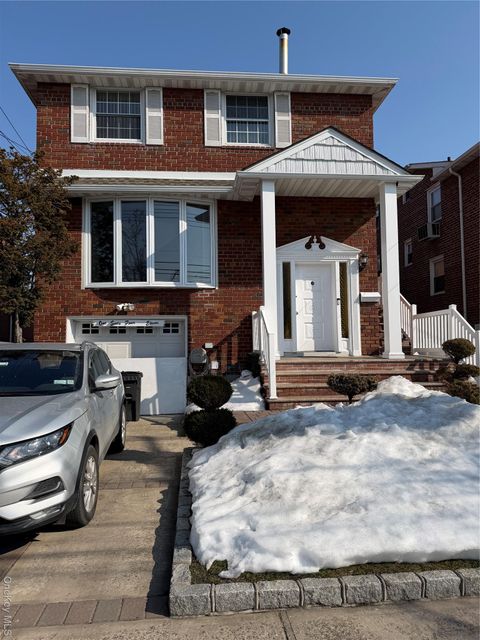 Photo of 164-11 95th Street, Howard Beach, NY 11414 (MLS # 961724)