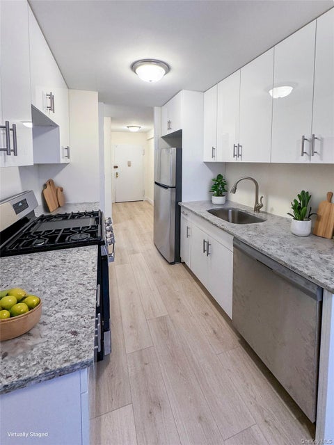 Homes For Sale - 825 Morrison Avenue #5A<br/> Bronx, NY 10473