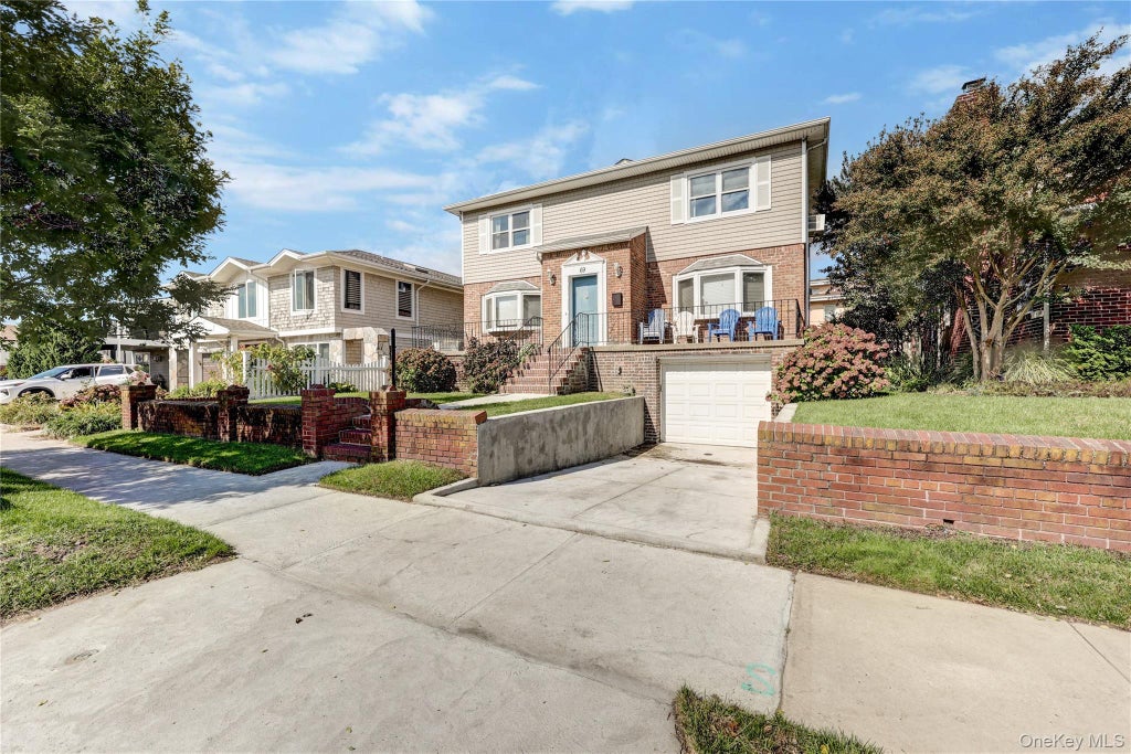 Photo of 69 W Penn Street, Long Beach, NY 11561 (MLS # 1057596)