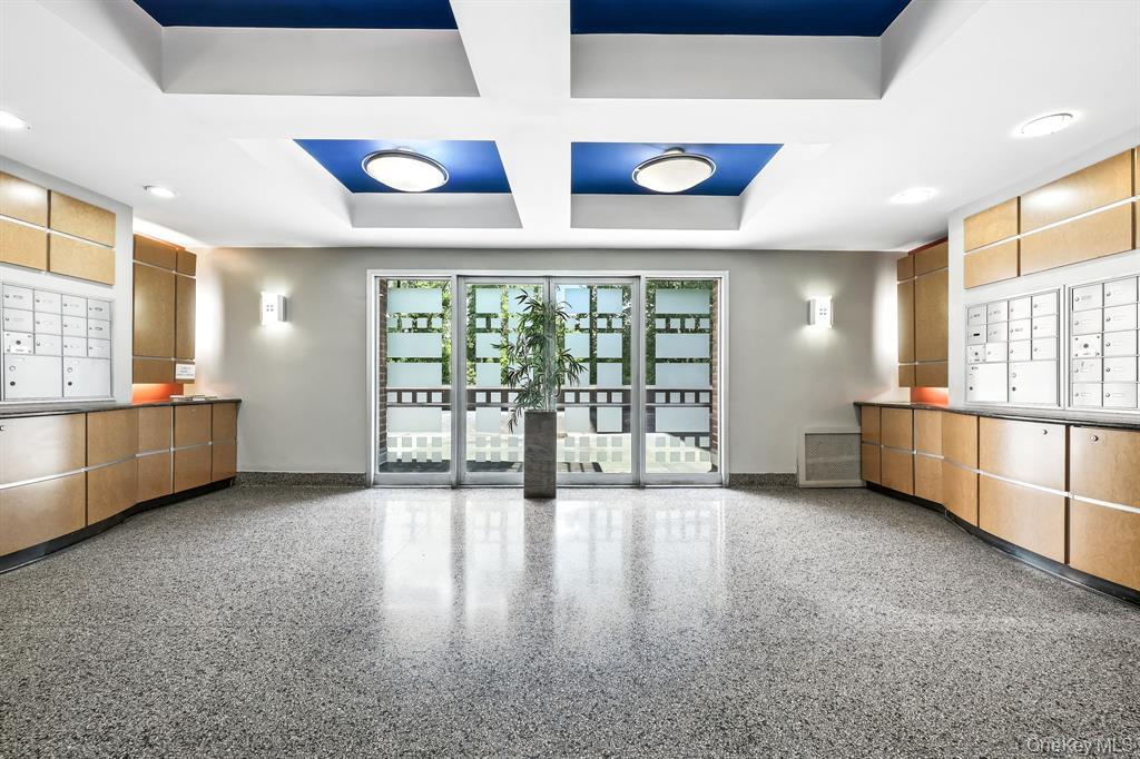 1133 Midland Avenue 1N