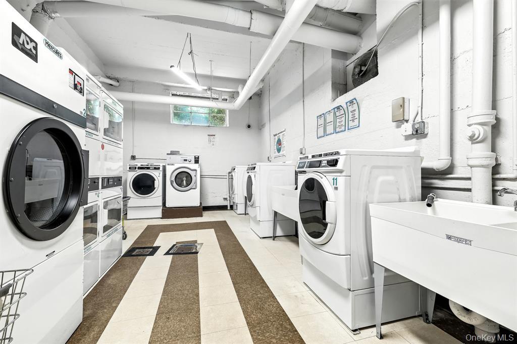 1133 Midland Avenue 1N