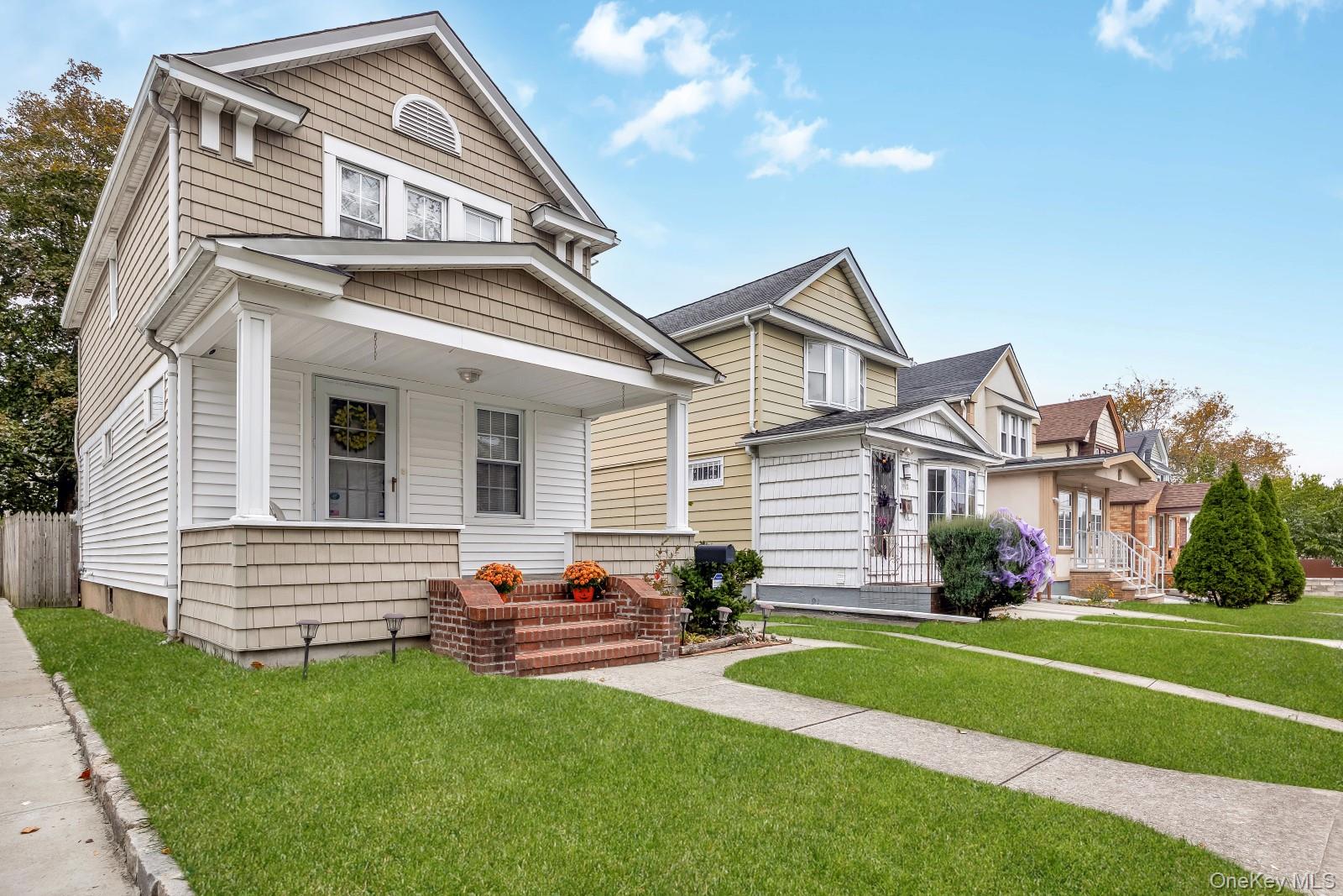 91-15 Vanderveer Street