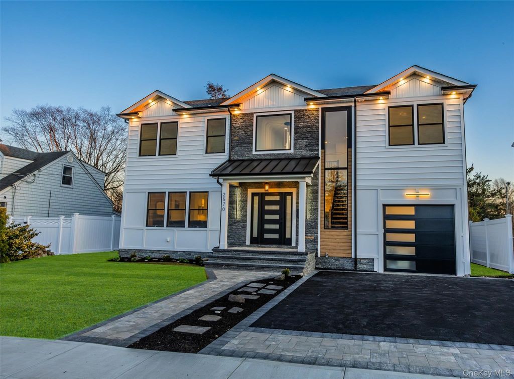 Photo of 2570 Aster Place S, Westbury, NY 11590 (MLS # 970325)