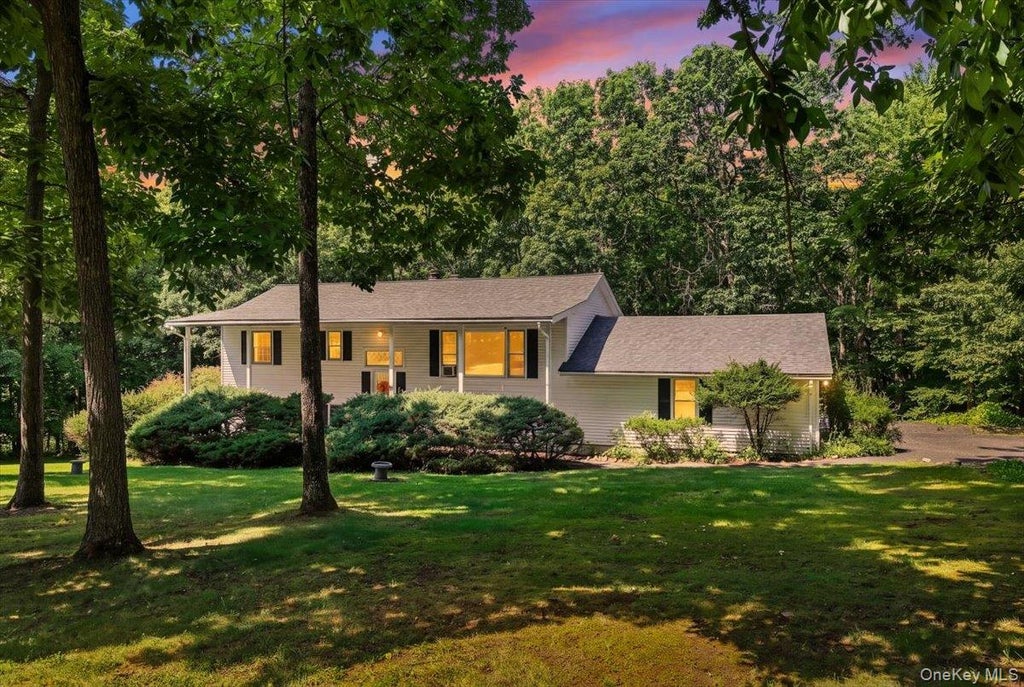 Photo of 1984 Greenville Turnpike, Port Jervis, NY 12771 (MLS # 1044244)
