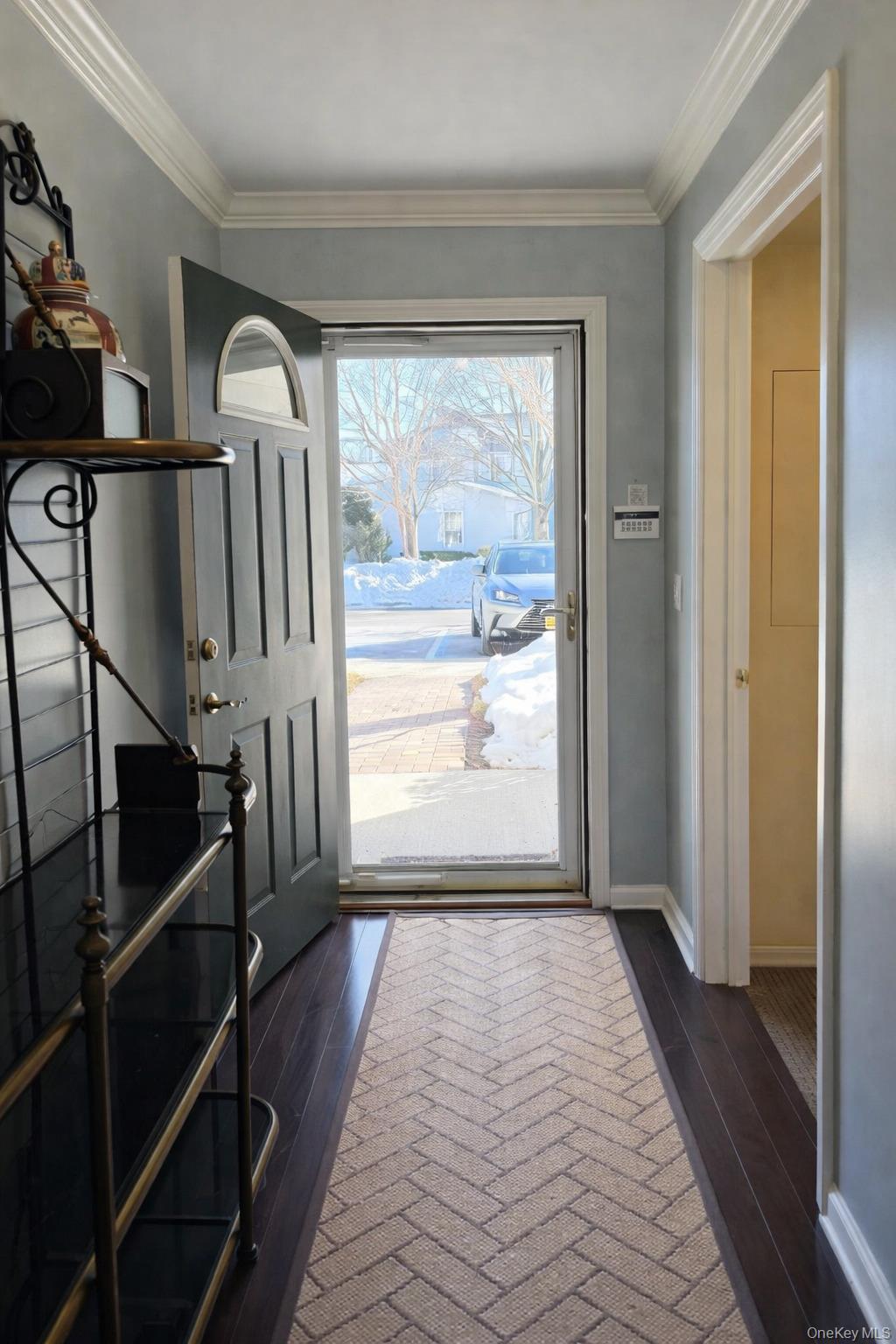 843 Madeira Boulevard