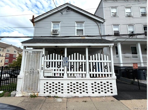 Photo of 8 Ritters Lane, Yonkers, NY 10703 (MLS # 1047120)