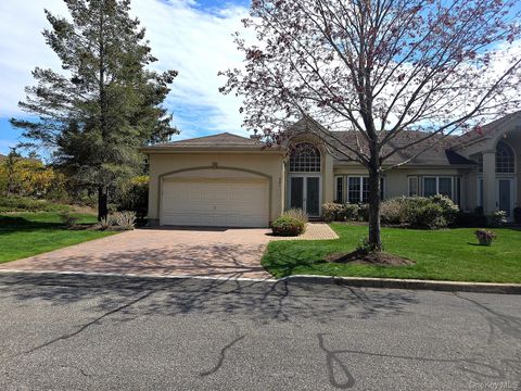381 Altessa Boulevard Melville NY 11747