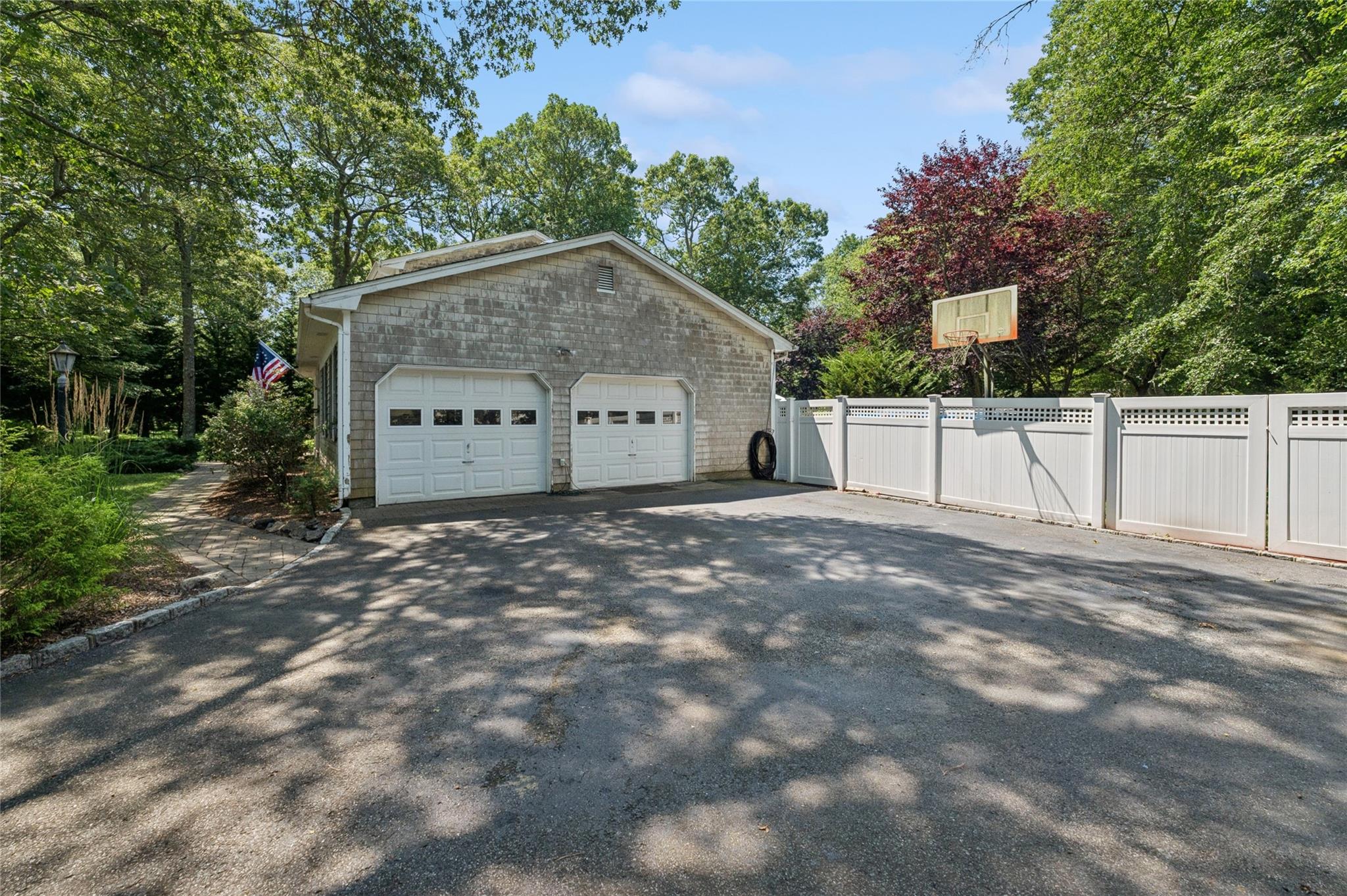 21 Windwood Court