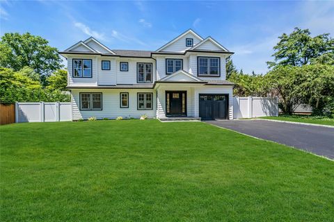 18 Roosevelt Avenue Glen Head NY 11545
