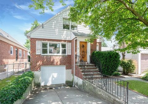 80-15A 168th Street Jamaica Estates NY 11432