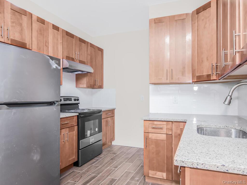 409 Warburton Avenue 1A