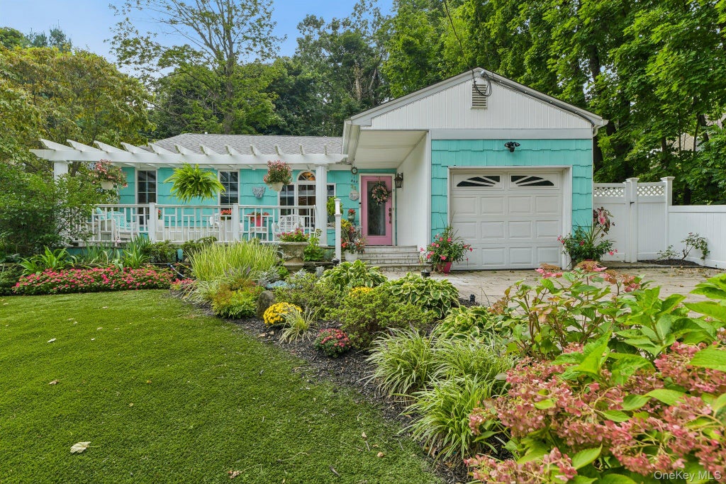 Photo of 28 Forest Drive, East Northport, NY 11731 (MLS # 1045221)
