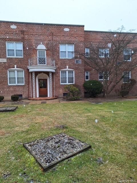 Homes For Sale - 250 Central Avenue #E218<br/> Lawrence, NY 11559