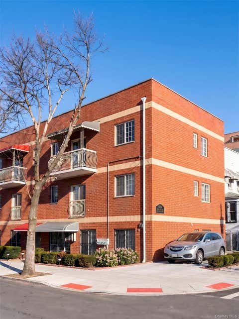 Multifamily For Sale - 8604 58th Avenue<br/> Elmhurst, NY 11373