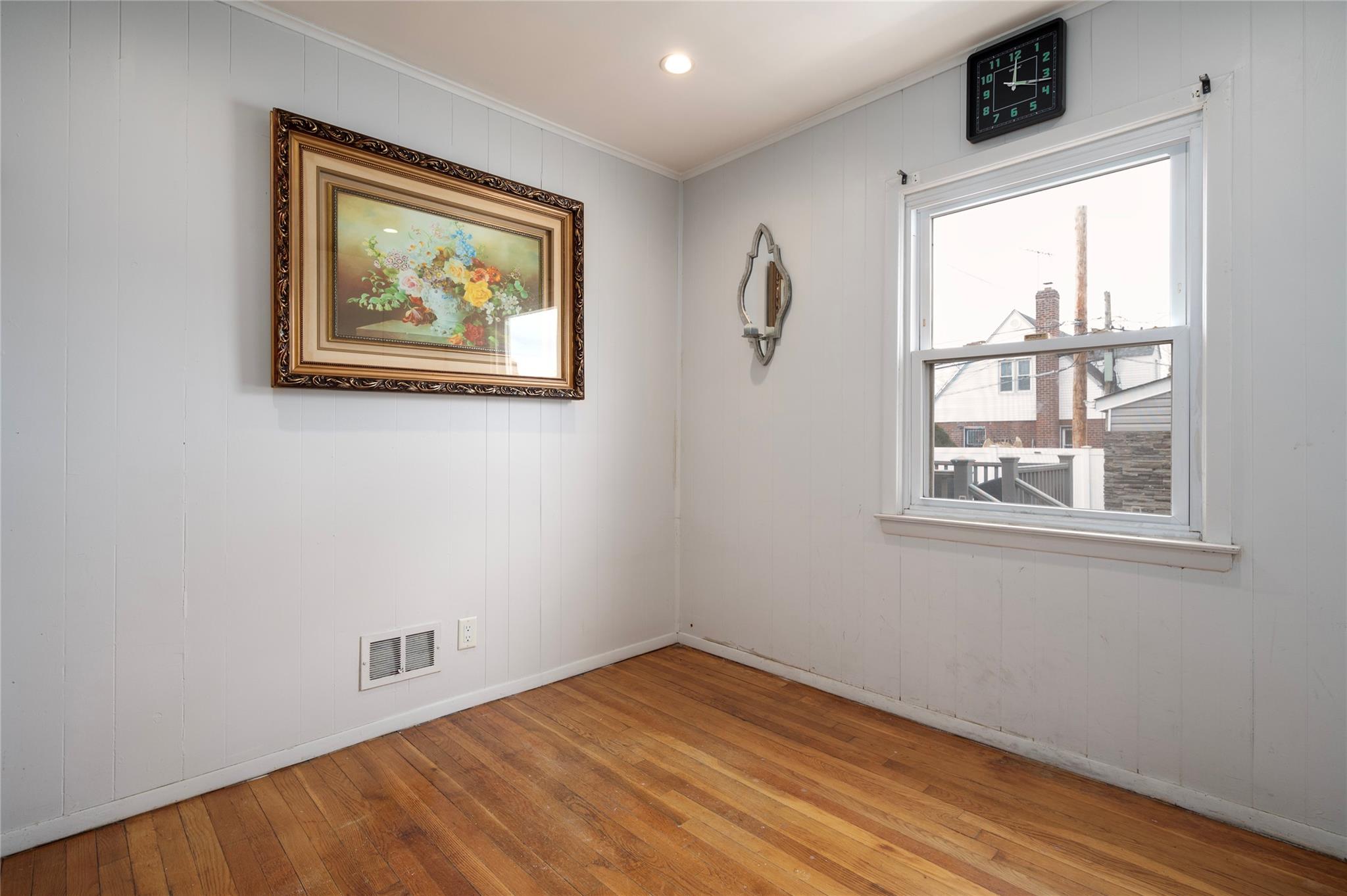 82-30 266th Street, Floral Park, New York image 7
